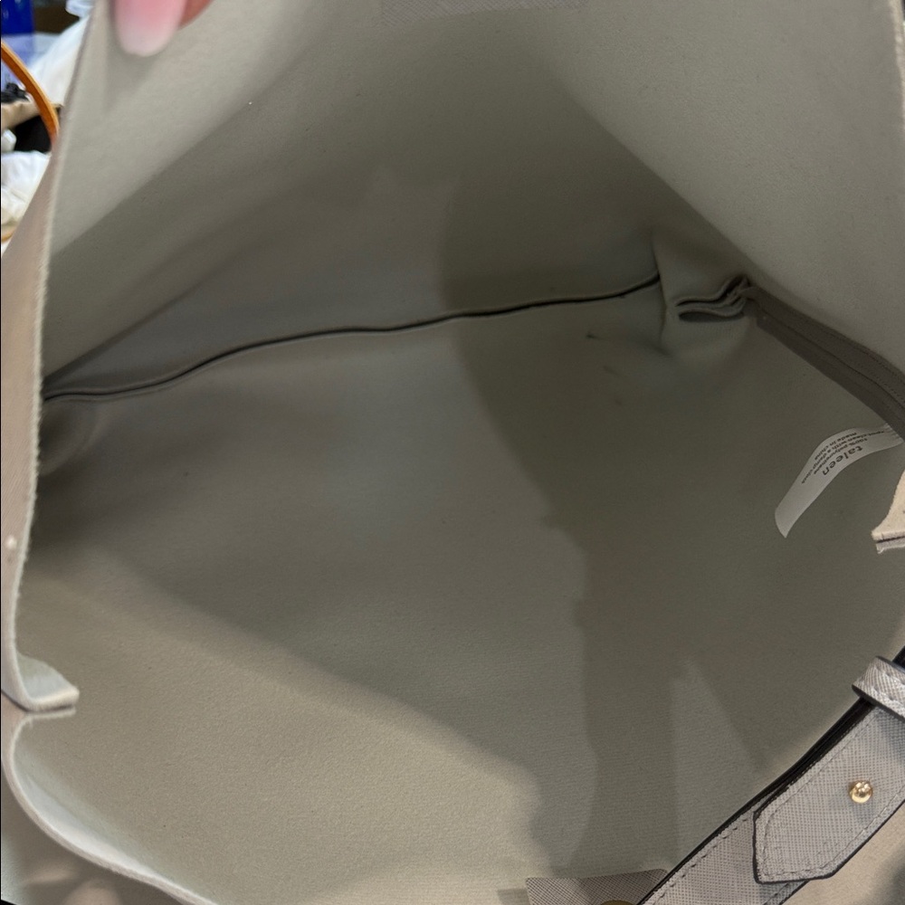 Source Unknown Gray Shoulder Bag With Tassel Euc - image 5